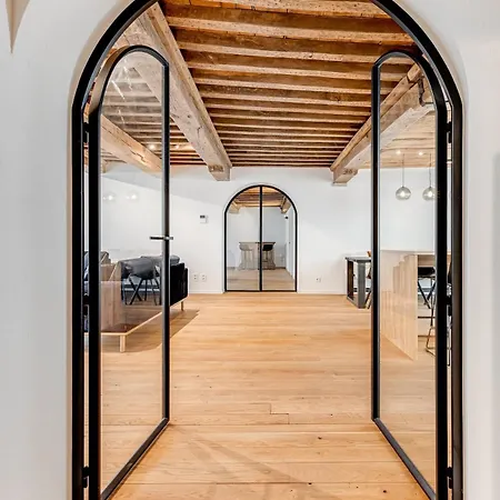 Beautiful Spacious Loft In The Heart Of Antwerpen